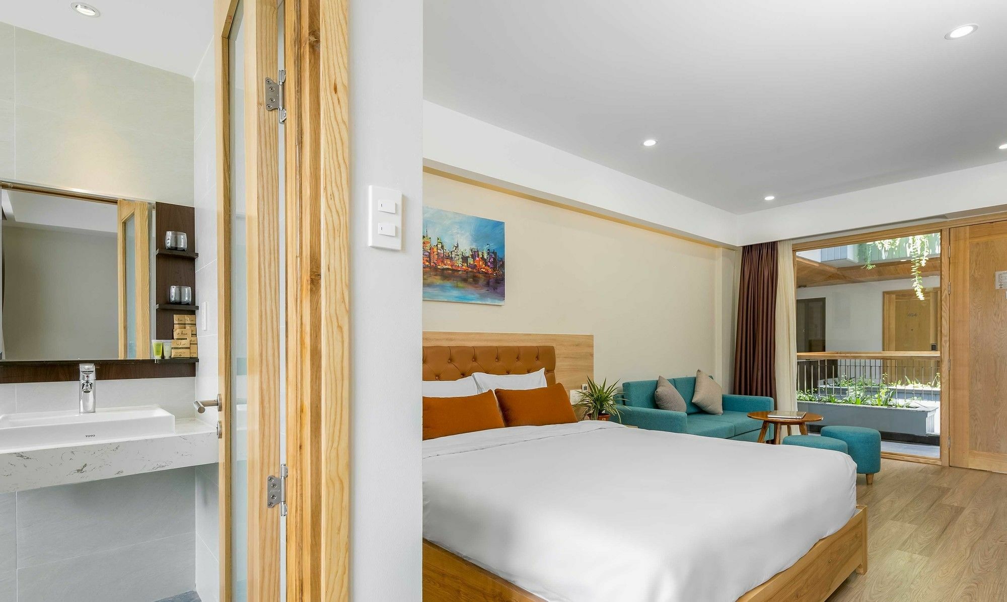 Zoneland Apartments - Lahome Beach Villa Дананг Екстериор снимка