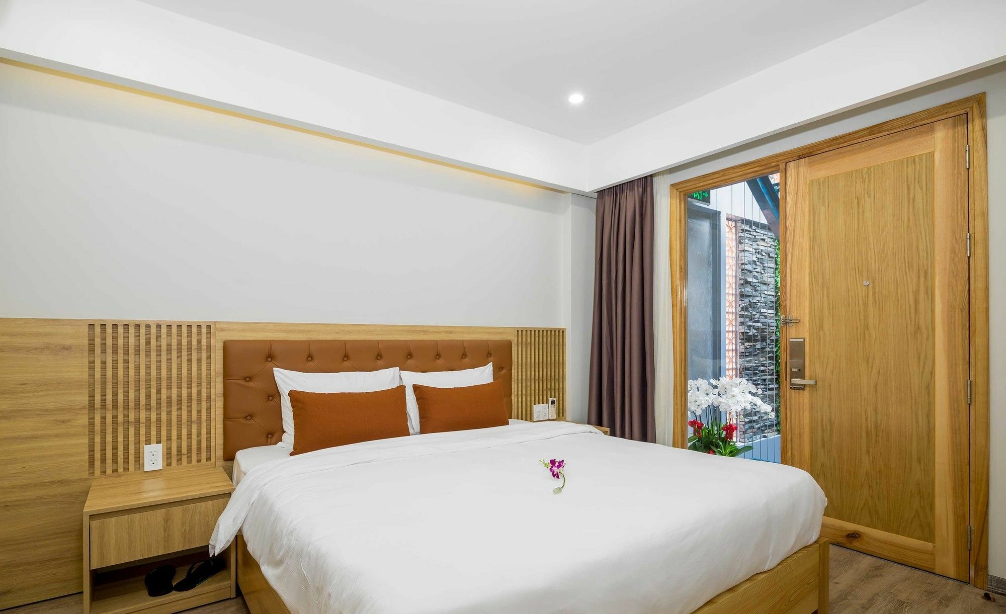 Zoneland Apartments - Lahome Beach Villa Дананг Екстериор снимка
