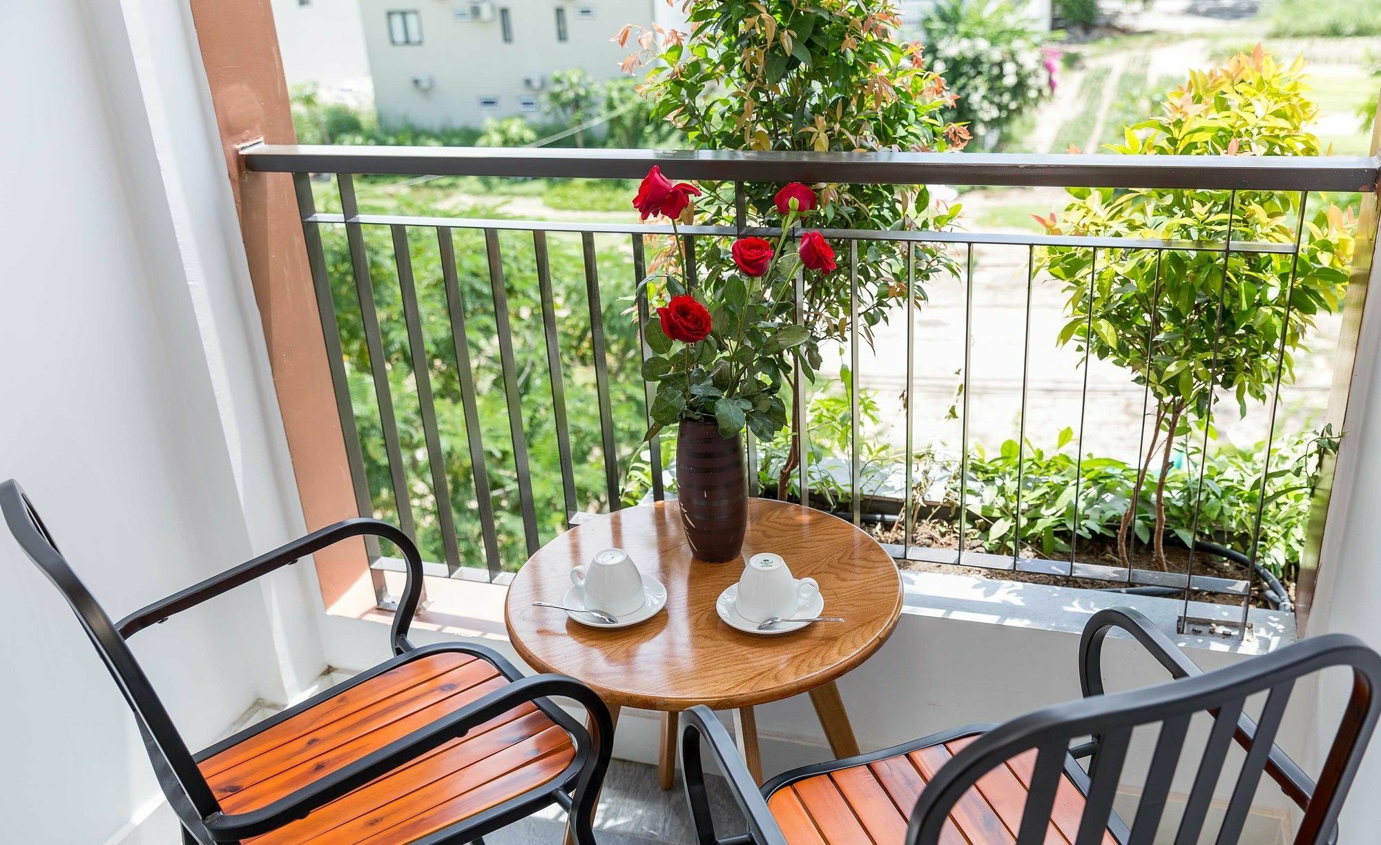 Zoneland Apartments - Lahome Beach Villa Дананг Екстериор снимка